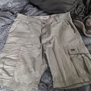 Levi cargo shorts